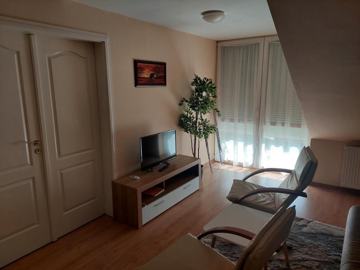 Cserke Napfény Apartman Cserkeszőlő Esterno foto