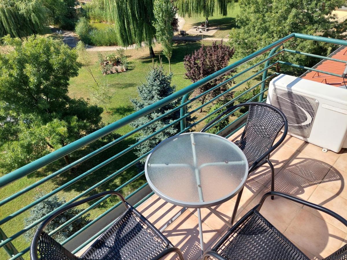 Cserke Napfény Apartman Cserkeszőlő Esterno foto