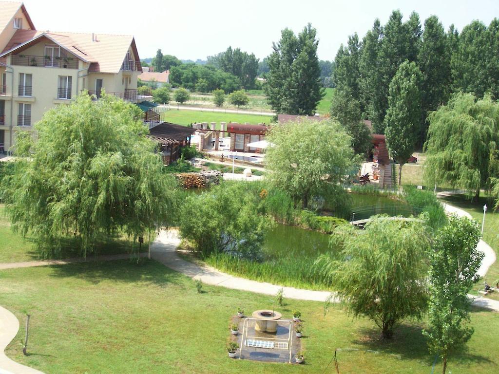 Cserke Napfény Apartman Cserkeszőlő Esterno foto